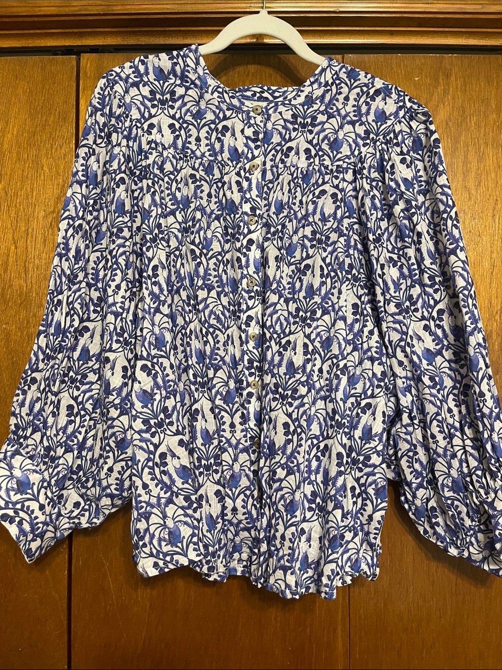 Maeve by Anthropologie 3x Voluminous Blouse w/ Blue Floral Tropical Bird Print